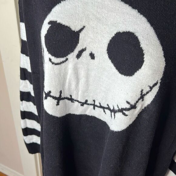 Hot Topic The Nightmare Before Christmas Jack Skellington Striped Sleeve Sweater - Picture 3 of 5